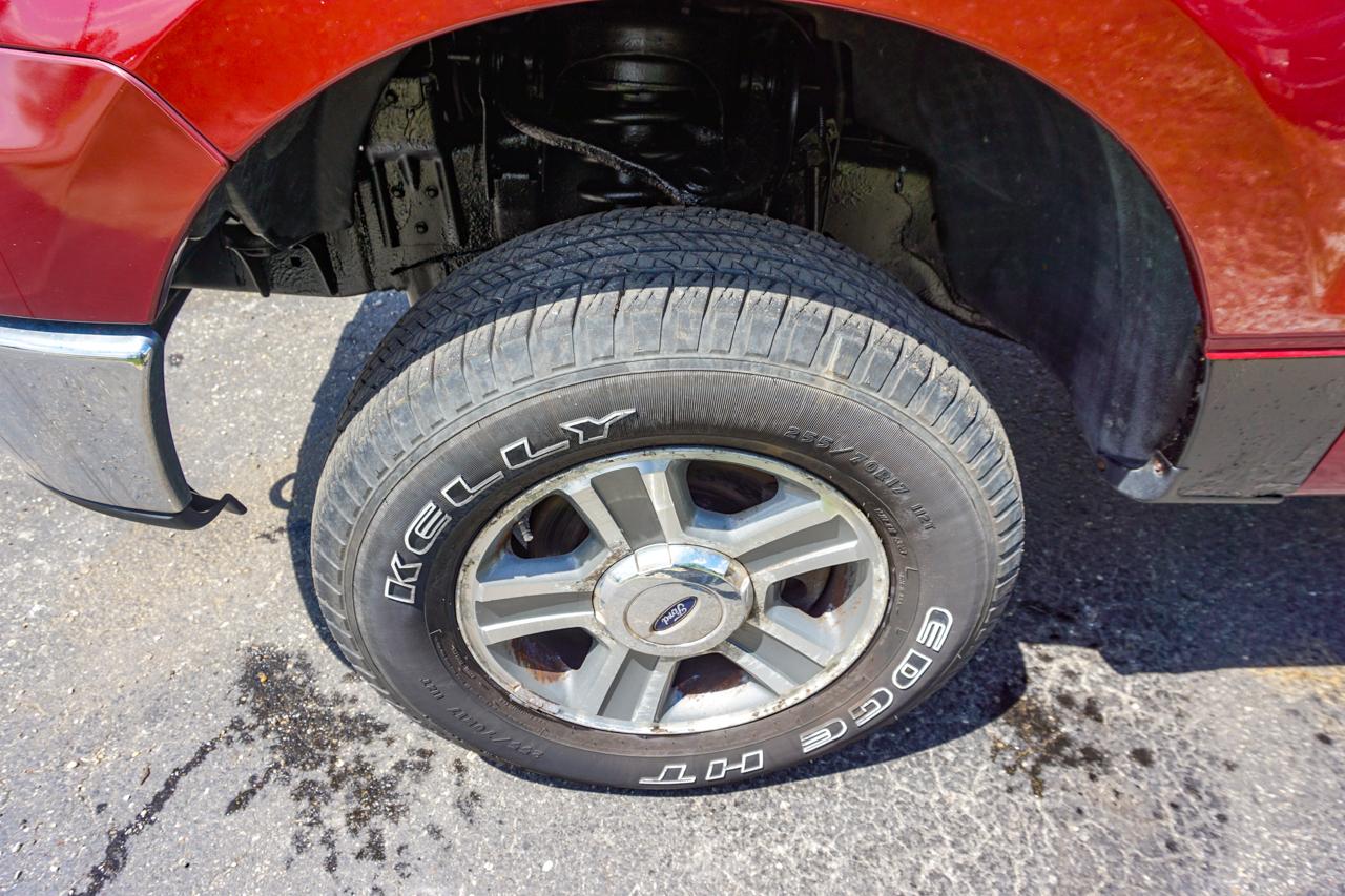 Ford F-150 Reg Cab Flareside 126" XLT 4WD 2006