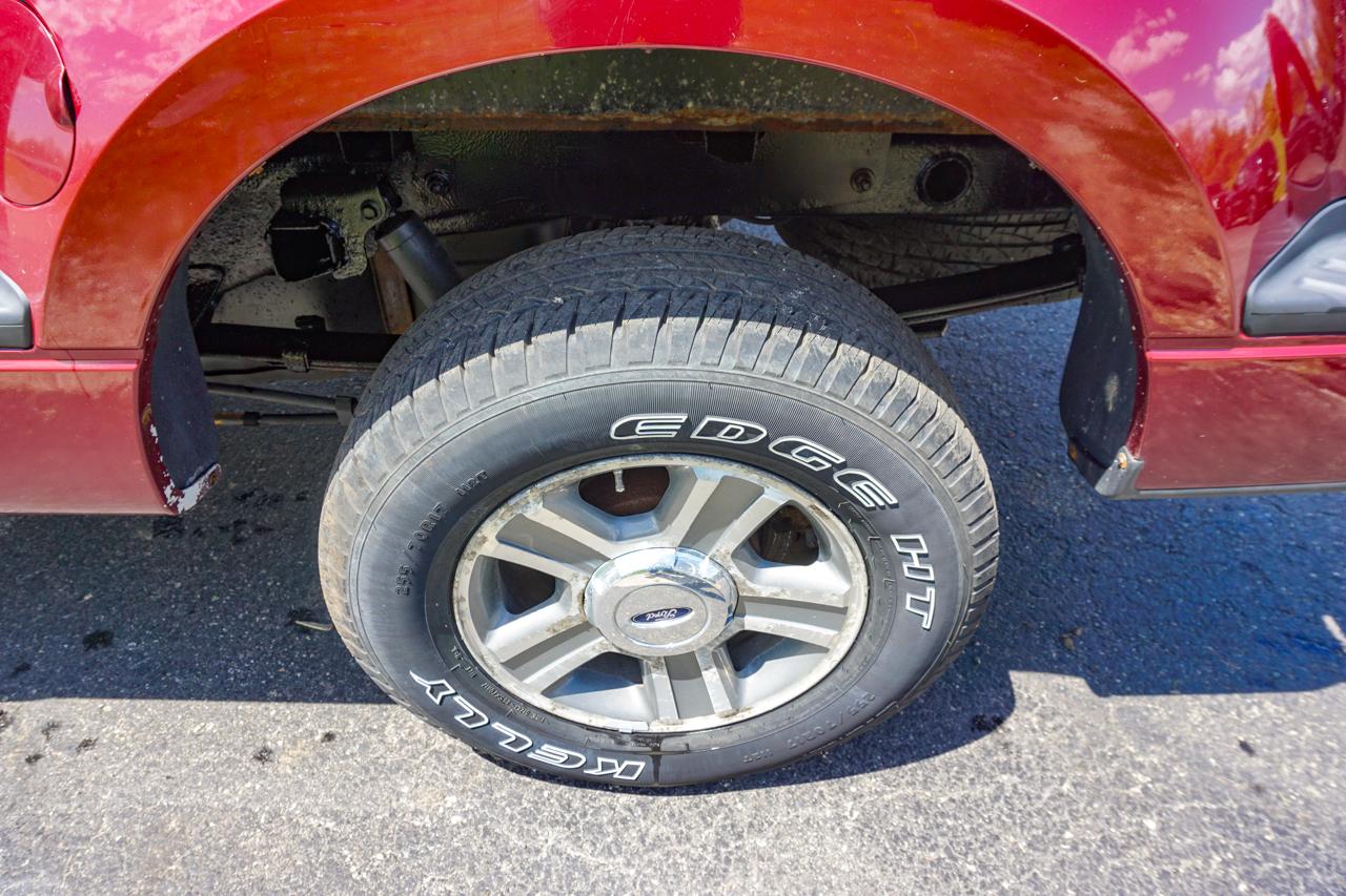 Ford F-150 Reg Cab Flareside 126" XLT 4WD 2006