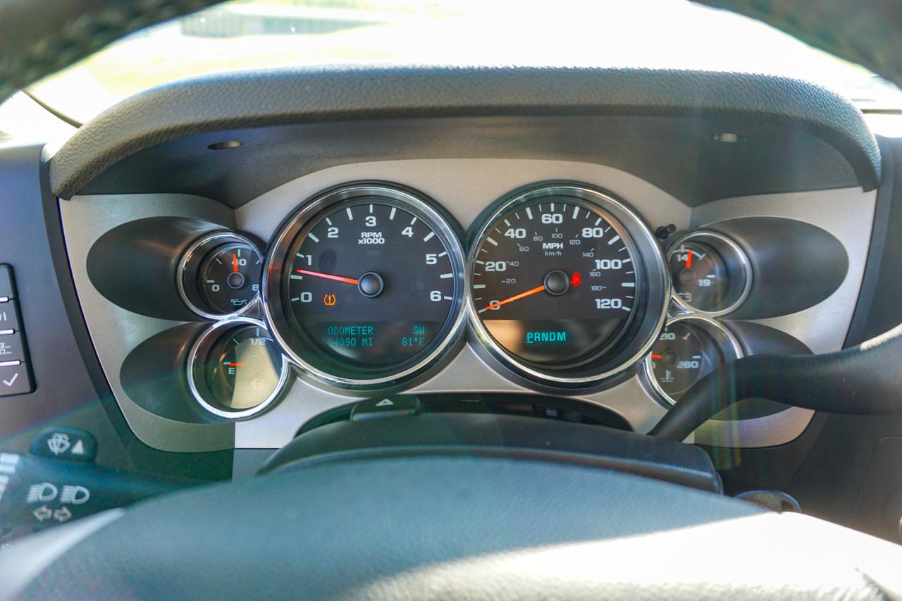 Chevrolet Silverado 1500 4WD Crew Cab 143.5" LT 2011