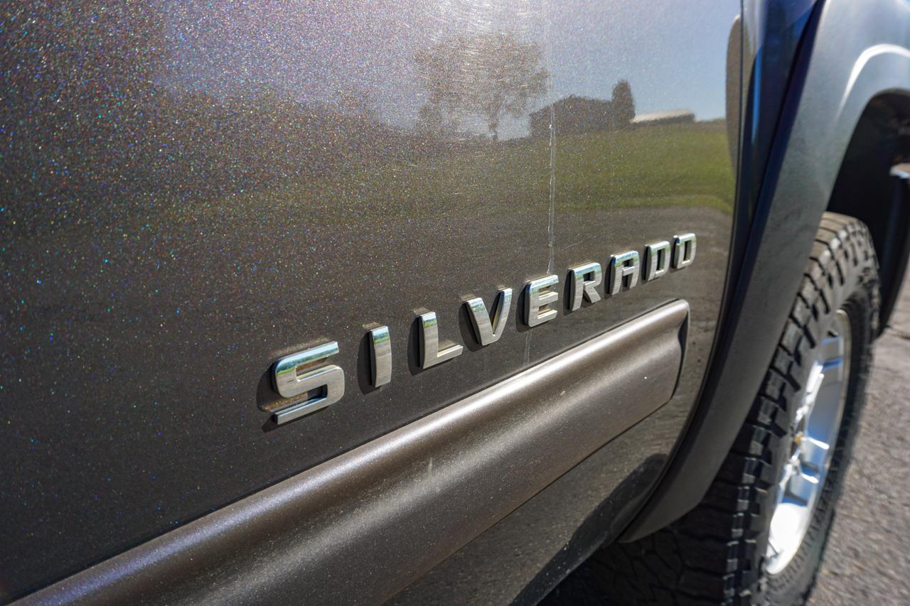 Chevrolet Silverado 1500 4WD Crew Cab 143.5" LT 2011