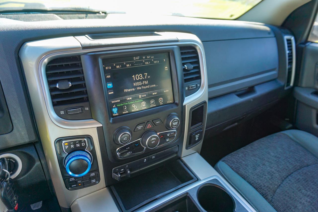 RAM 1500 4WD Quad Cab 140.5" Big Horn 2014