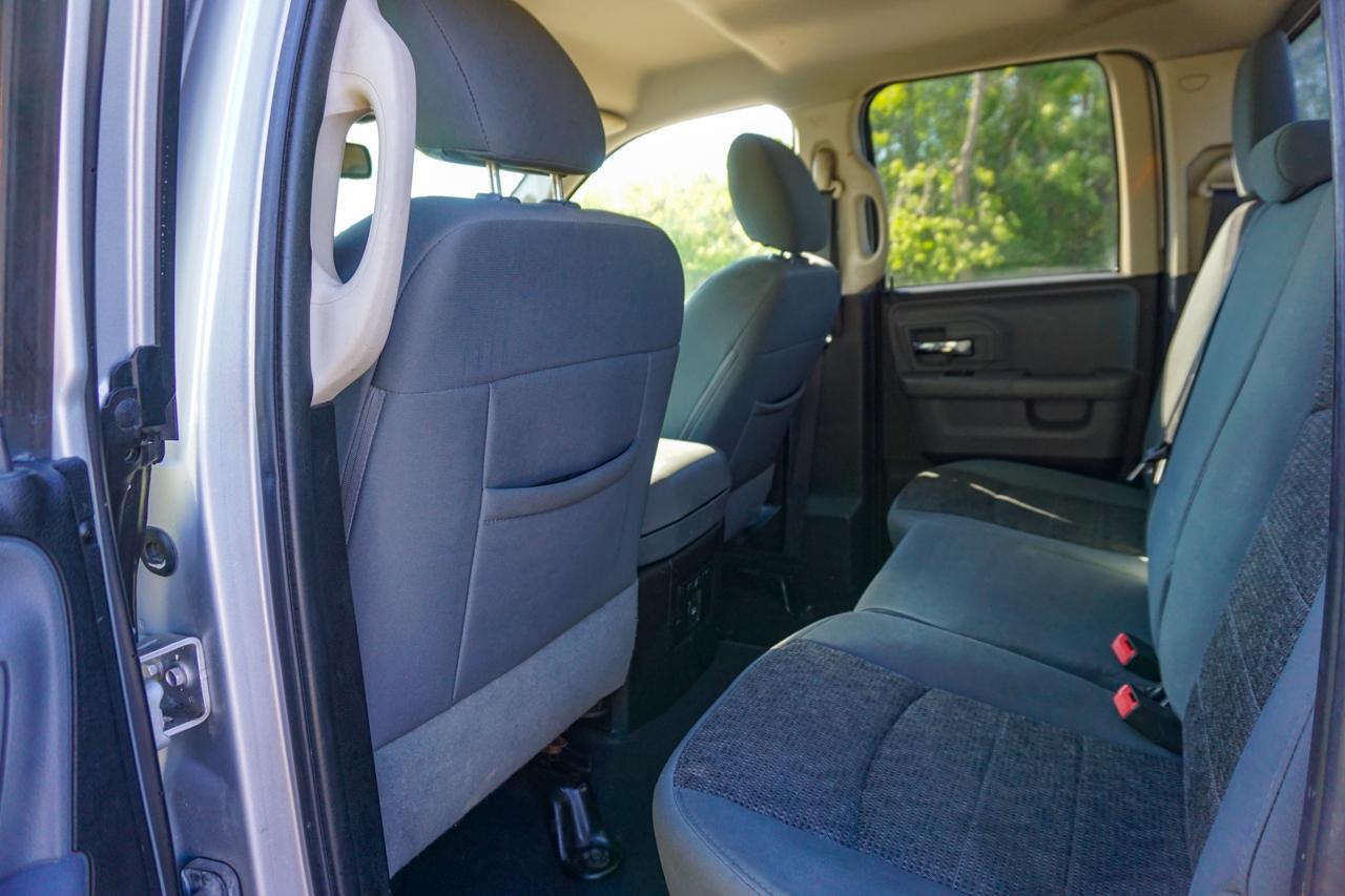 RAM 1500 4WD Quad Cab 140.5" Big Horn 2014