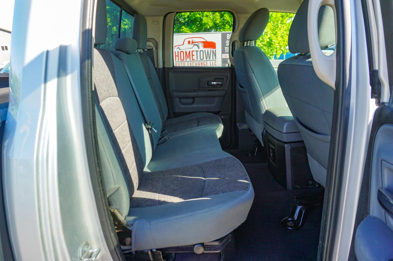 RAM 1500 4WD Quad Cab 140.5" Big Horn 2014