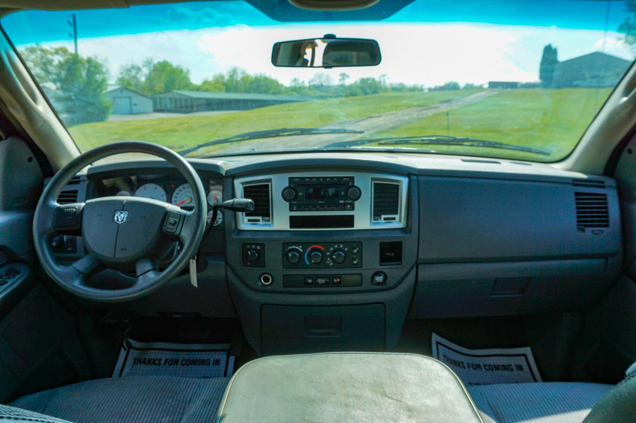 Dodge Ram 2500 4WD Quad Cab 140.5" SLT 2008