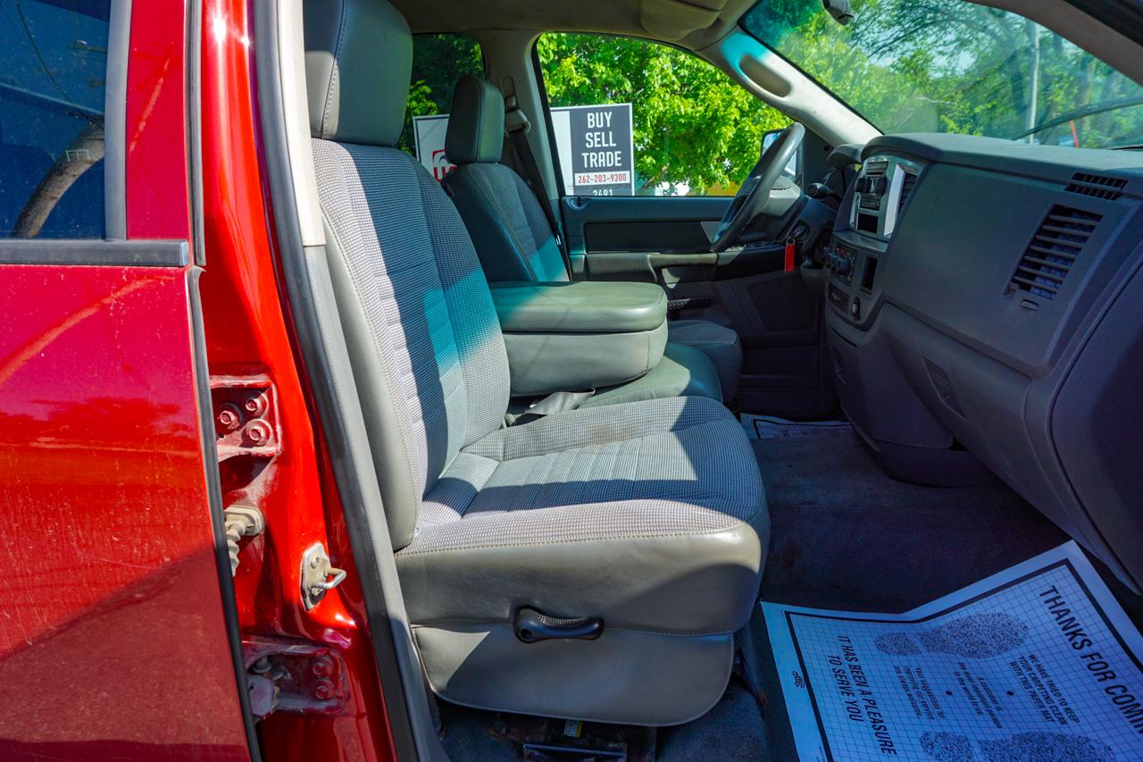 Dodge Ram 2500 4WD Quad Cab 140.5" SLT 2008
