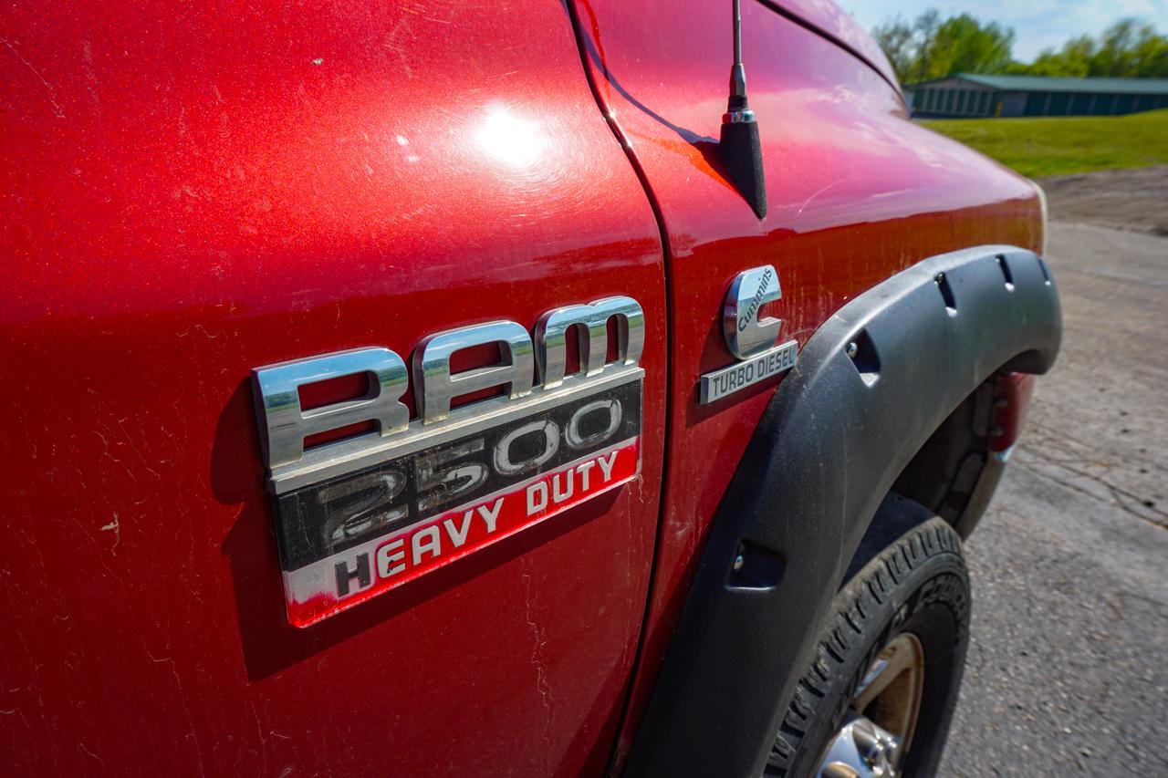 Dodge Ram 2500 4WD Quad Cab 140.5" SLT 2008