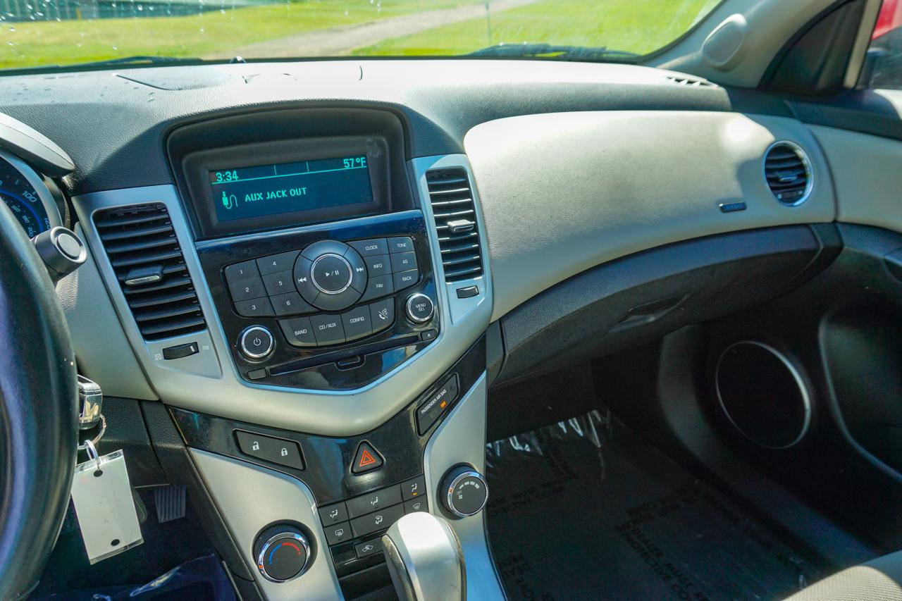 Chevrolet Cruze 4dr Sdn ECO 2012
