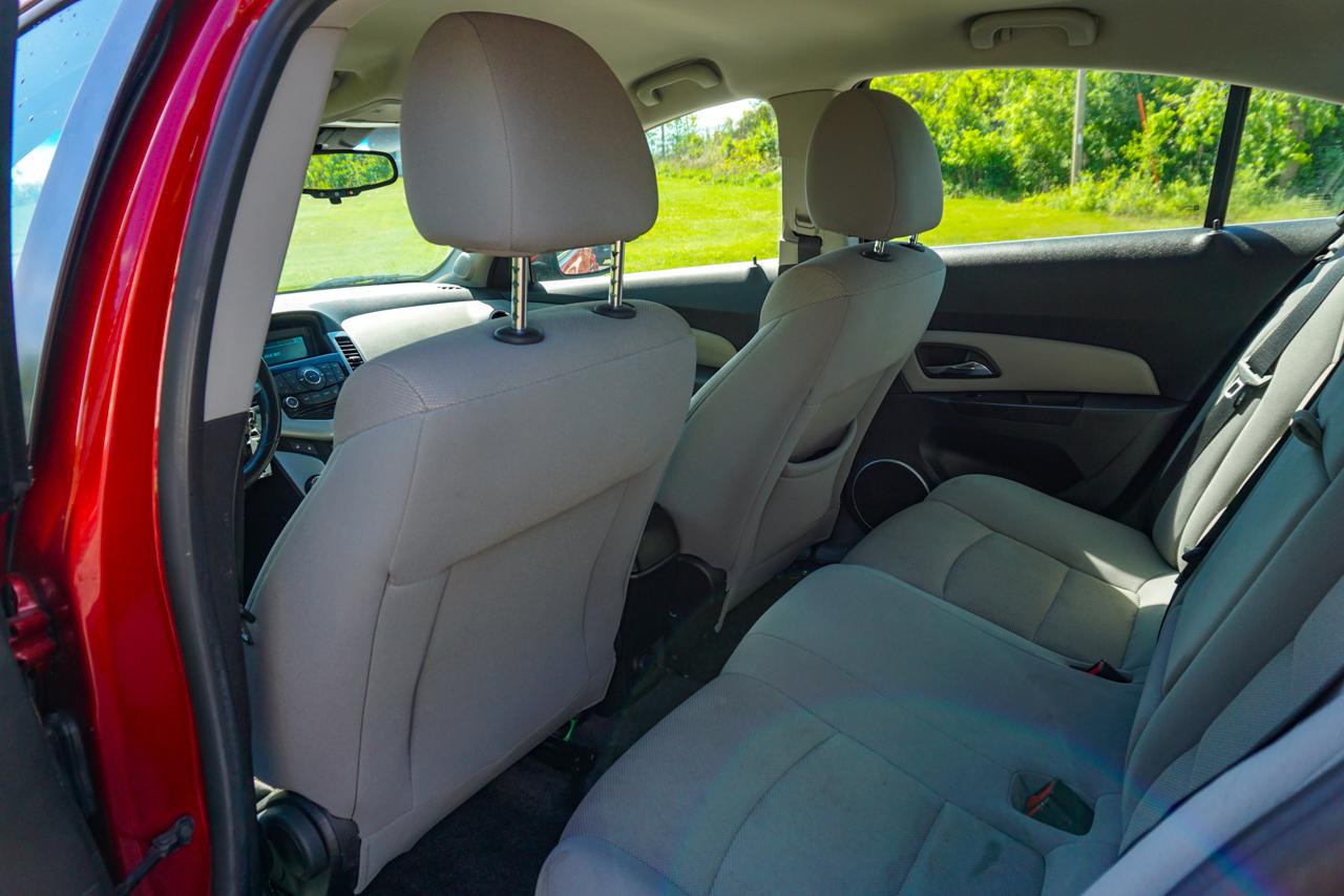 Chevrolet Cruze 4dr Sdn ECO 2012