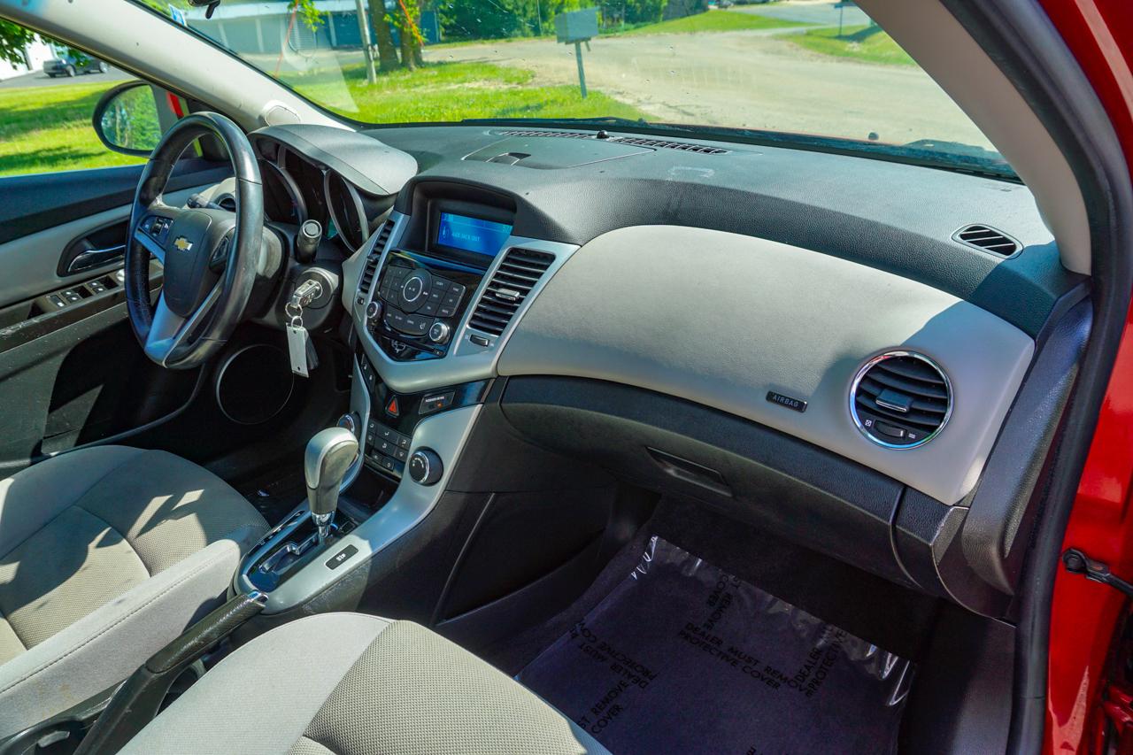 Chevrolet Cruze 4dr Sdn ECO 2012