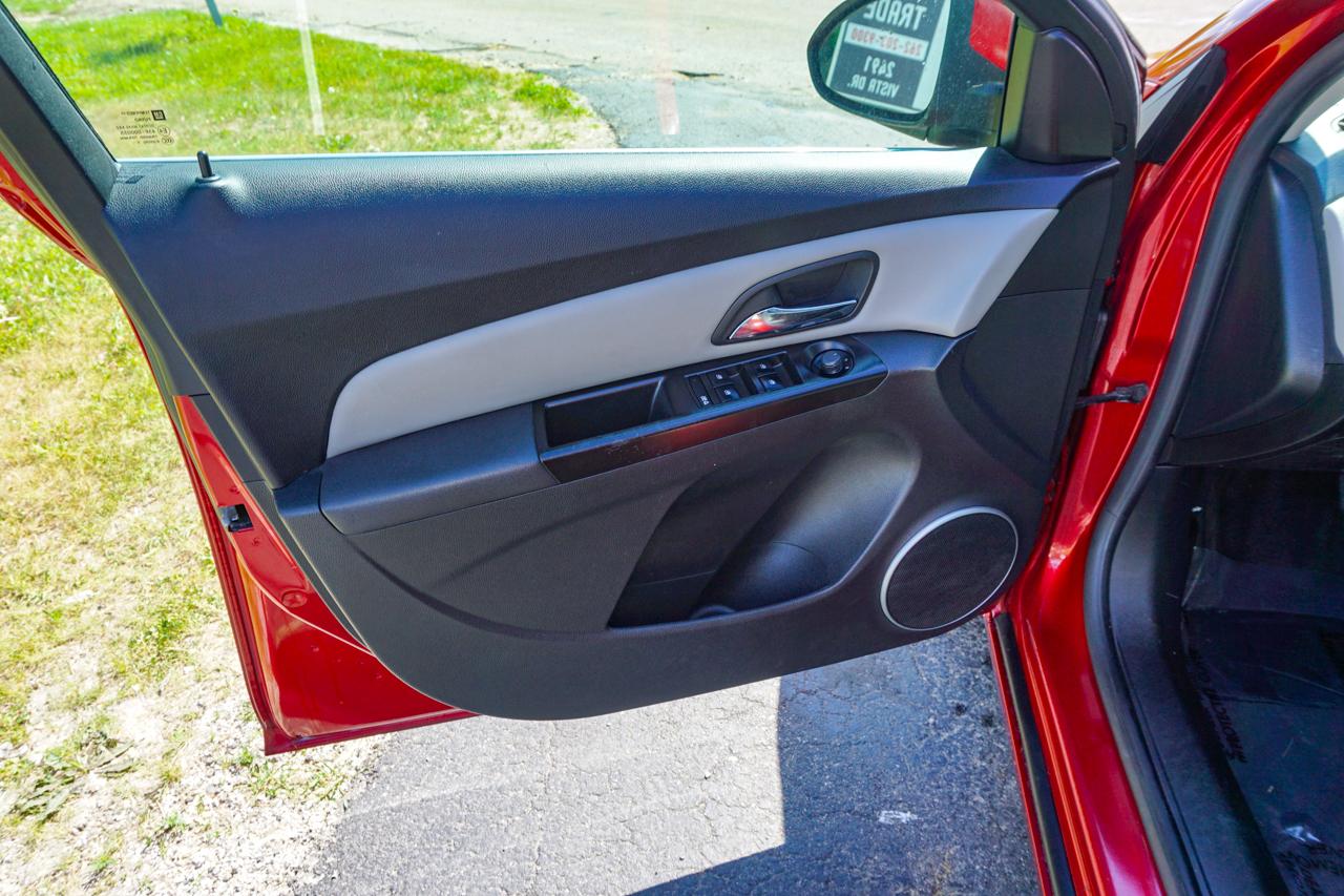 Chevrolet Cruze 4dr Sdn ECO 2012