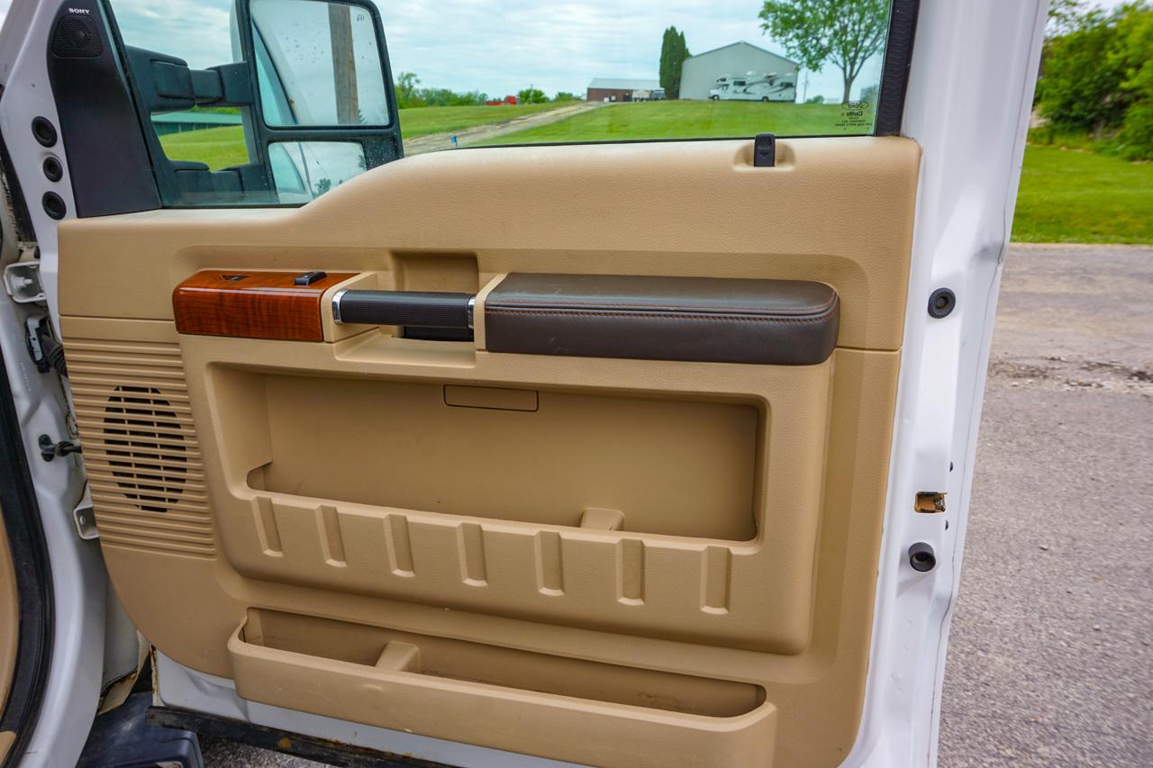 Ford Super Duty F-250 SRW 4WD Crew Cab 156" King Ranch 2015