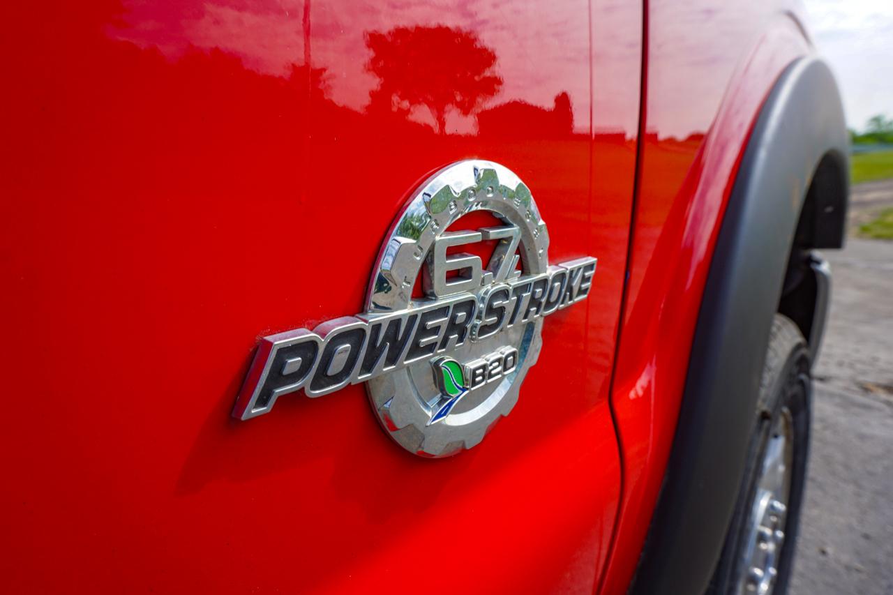 Ford Super Duty F-350 SRW 4WD SuperCab 158" Lariat 2015
