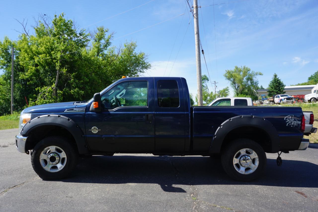 Ford Super Duty F-350 SRW 4WD SuperCab 158" Lariat 2015