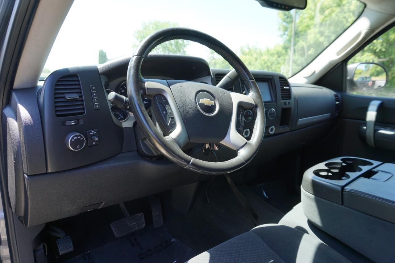 Chevrolet Silverado 1500 4WD Ext Cab 143.5" LT w/1LT 2008