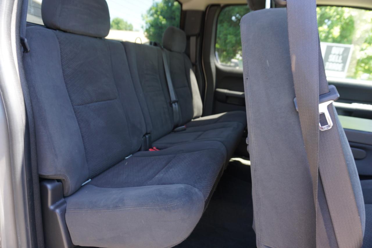 Chevrolet Silverado 1500 4WD Ext Cab 143.5" LT w/1LT 2008