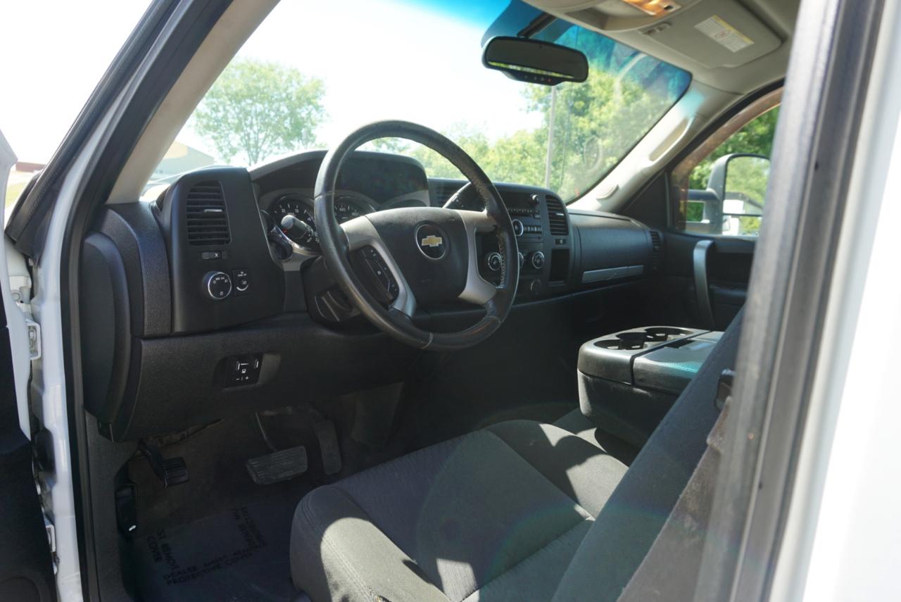 Chevrolet Silverado 2500HD 4WD Crew Cab 153.7" LT 2013
