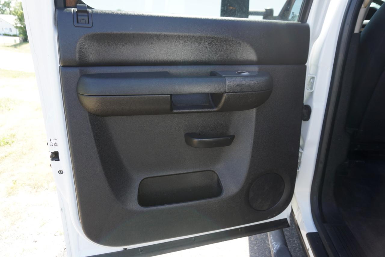 Chevrolet Silverado 2500HD 4WD Crew Cab 153.7" LT 2013