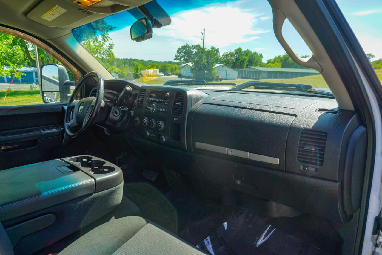 Chevrolet Silverado 2500HD 4WD Crew Cab 153.7" LT 2013