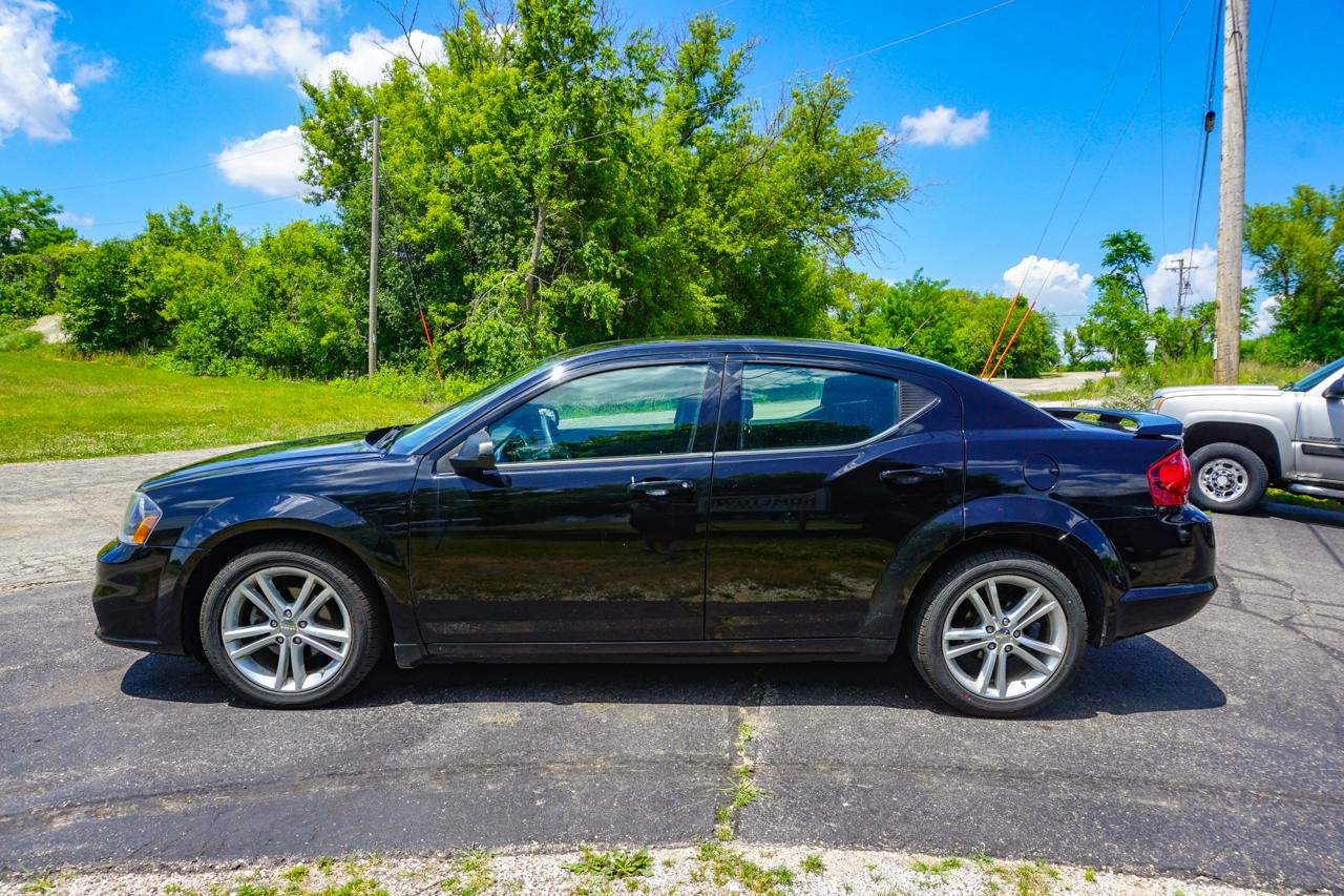 Dodge Avenger 4dr Sdn SE V6 2013