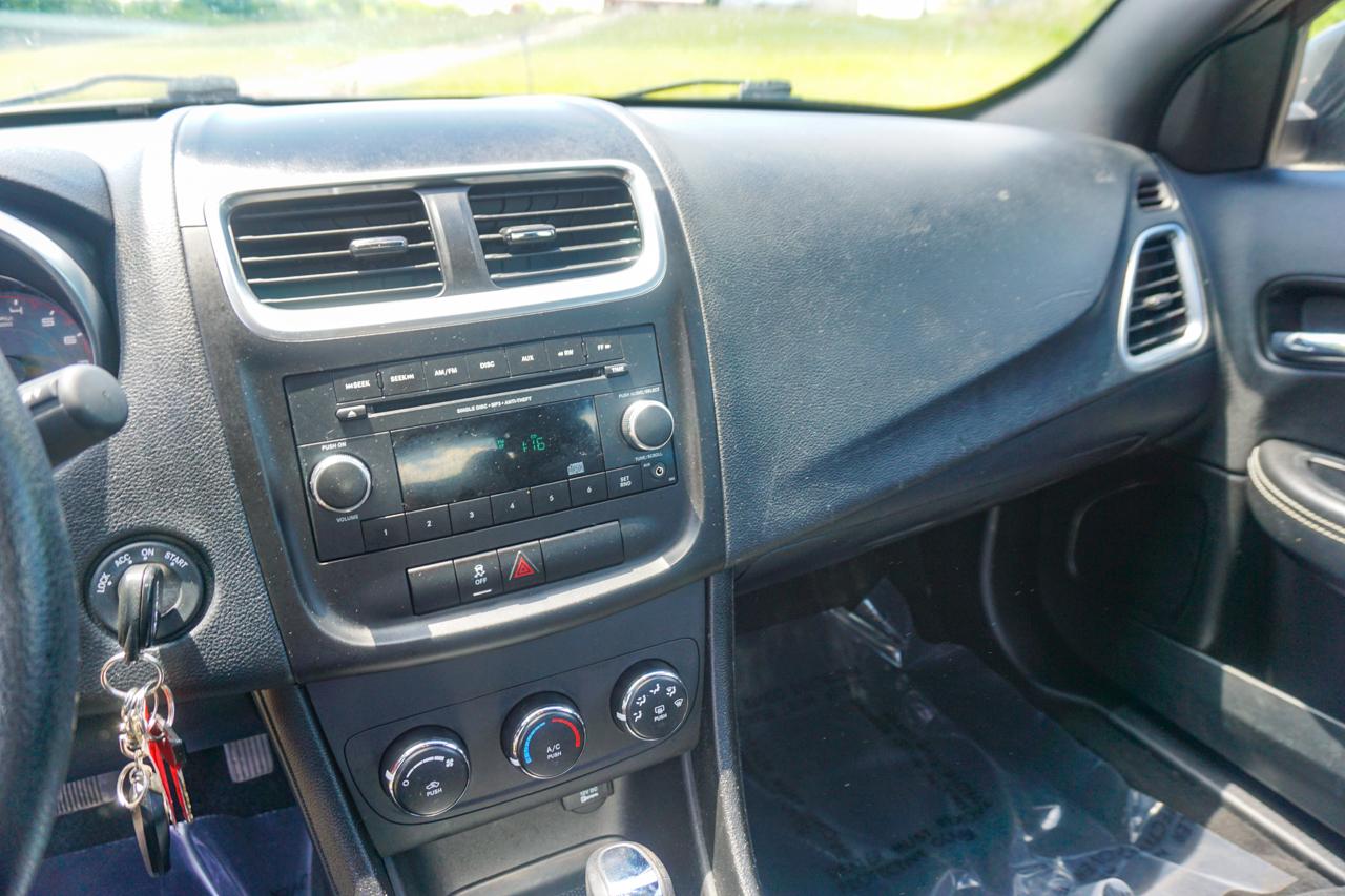 Dodge Avenger 4dr Sdn SE V6 2013