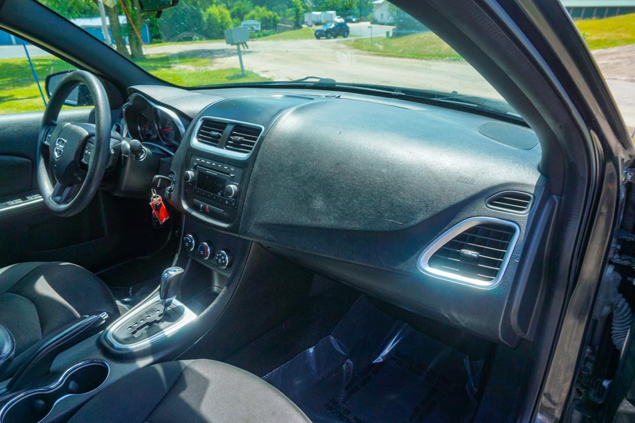Dodge Avenger 4dr Sdn SE V6 2013
