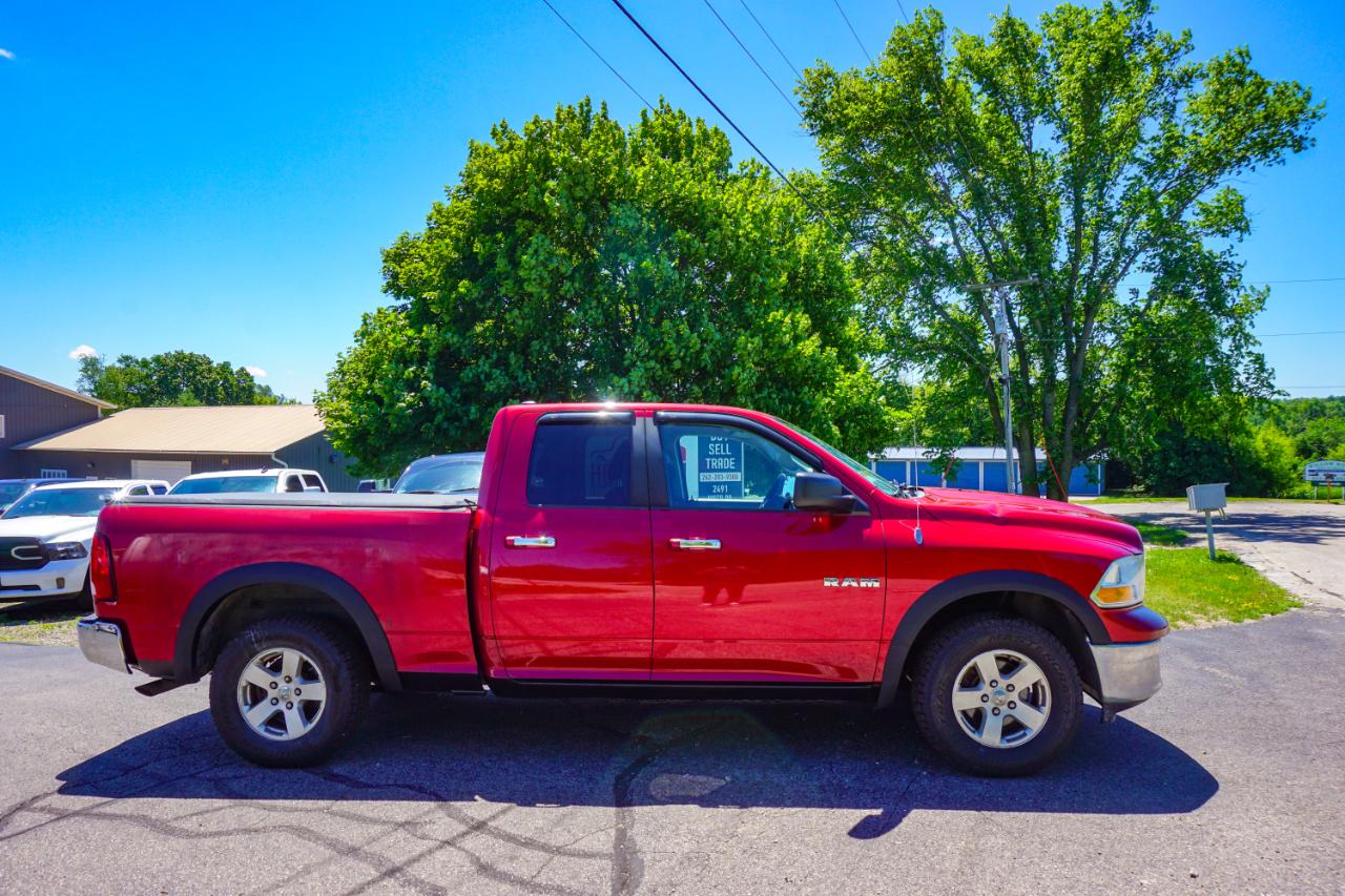 Dodge Ram 1500 4WD Quad Cab 140.5" SLT 2010