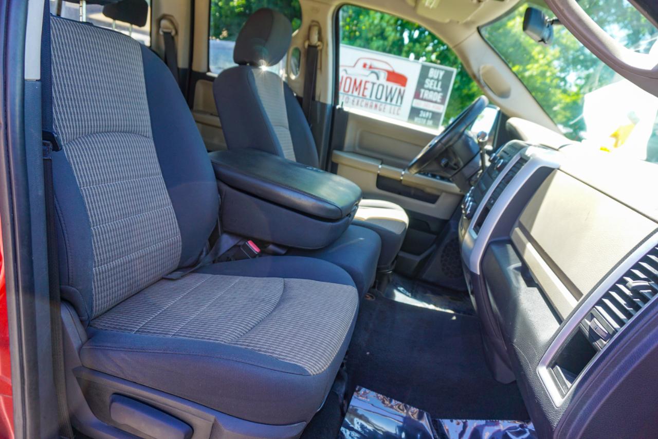 Dodge Ram 1500 4WD Quad Cab 140.5" SLT 2010