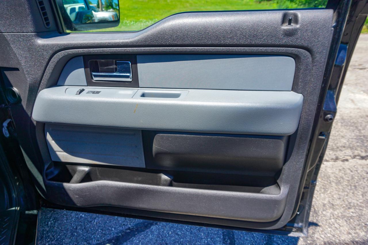 Ford F-150 4WD SuperCab 145" Lariat 2013