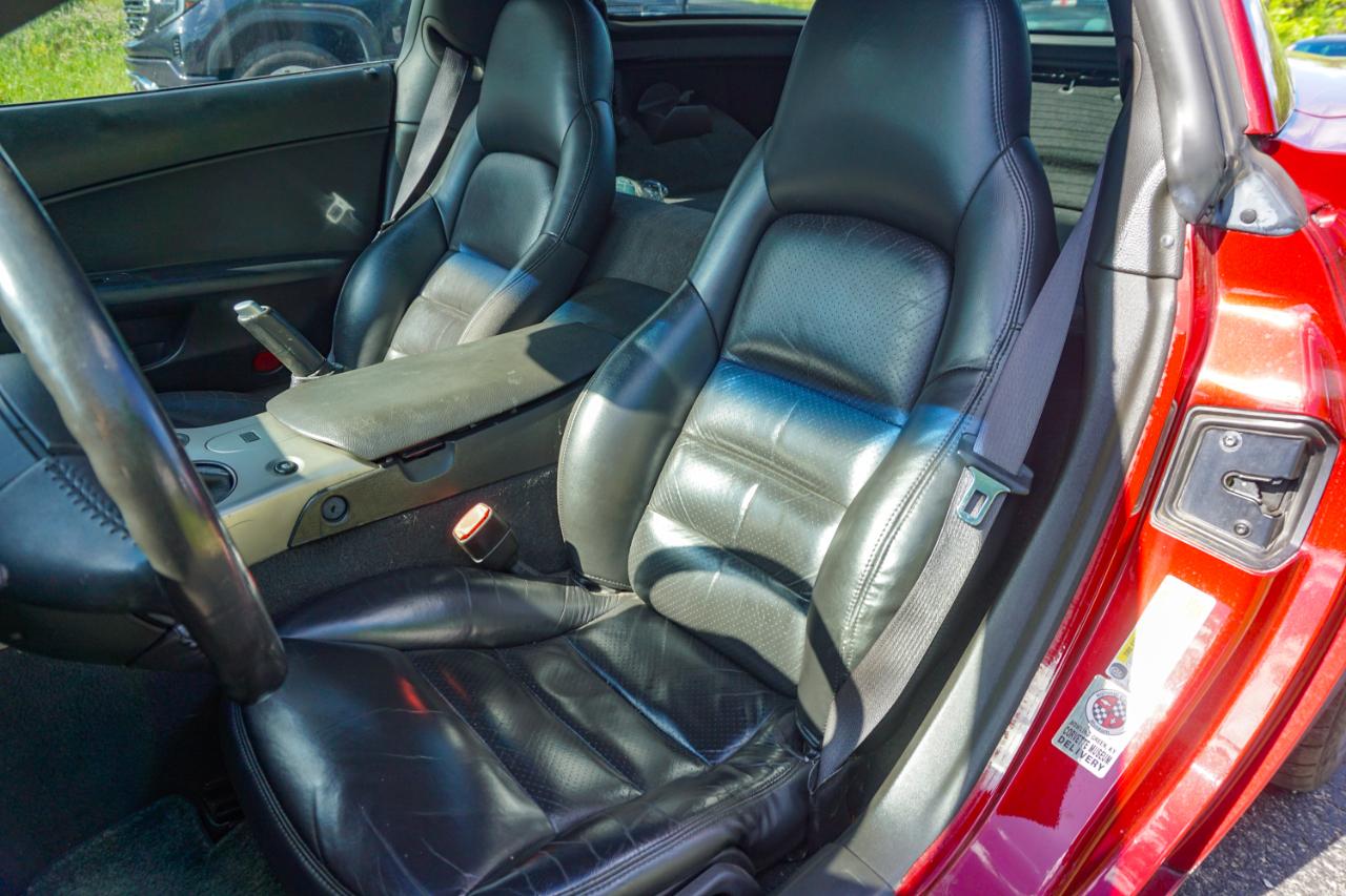 Chevrolet Corvette 2dr Cpe 2005