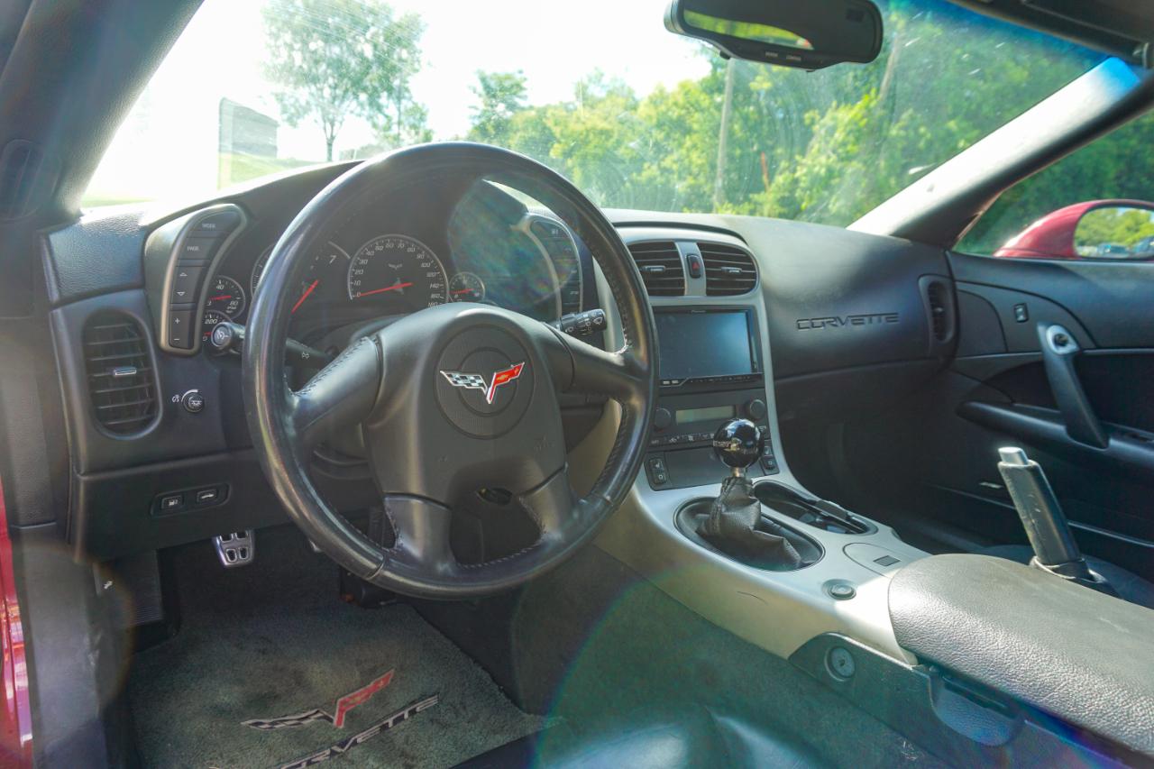 Chevrolet Corvette 2dr Cpe 2005