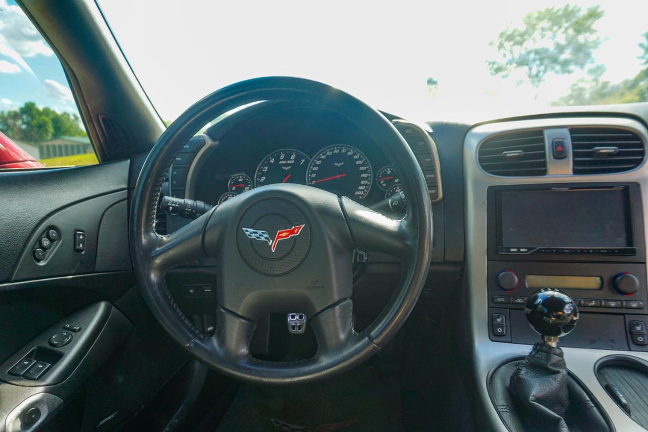Chevrolet Corvette 2dr Cpe 2005