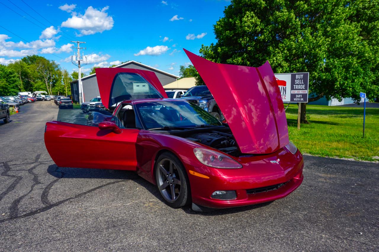 Chevrolet Corvette 2dr Cpe 2005