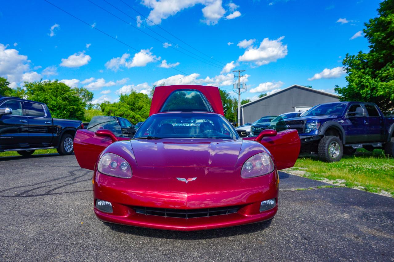 Chevrolet Corvette 2dr Cpe 2005