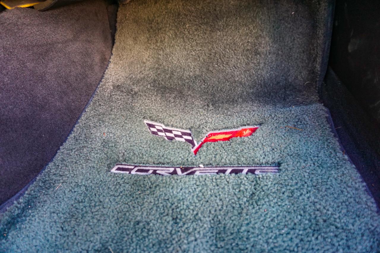 Chevrolet Corvette 2dr Cpe 2005