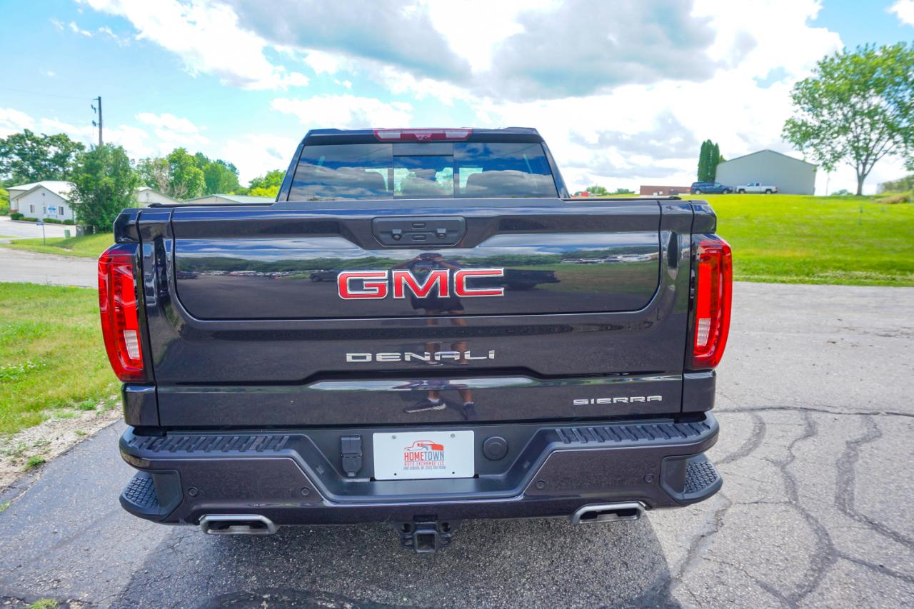 GMC Sierra 1500 4WD Crew Cab 147" Denali 2023