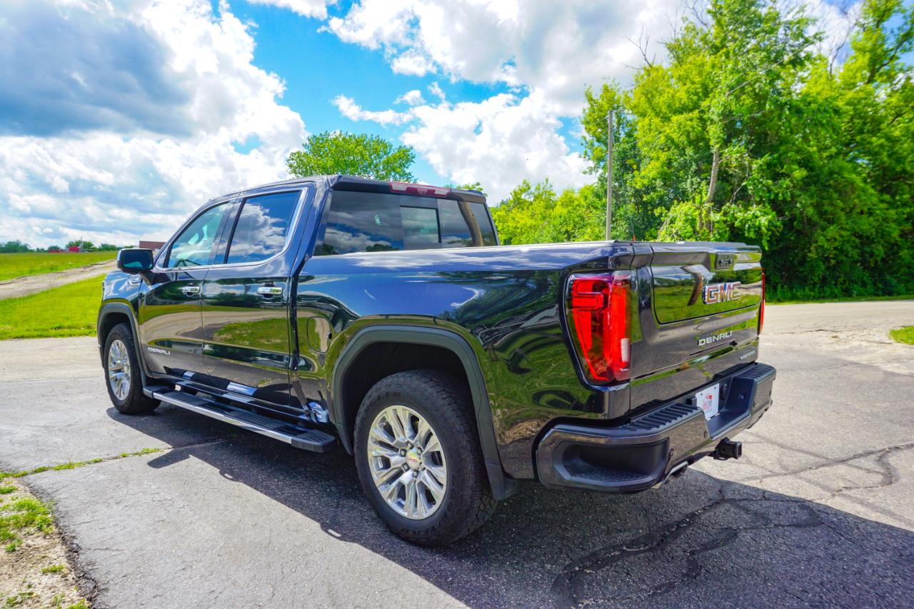 GMC Sierra 1500 4WD Crew Cab 147" Denali 2023