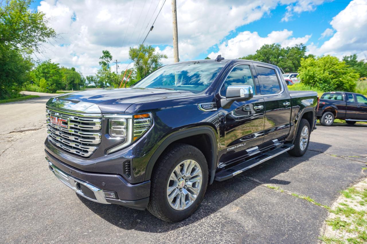 GMC Sierra 1500 4WD Crew Cab 147" Denali 2023