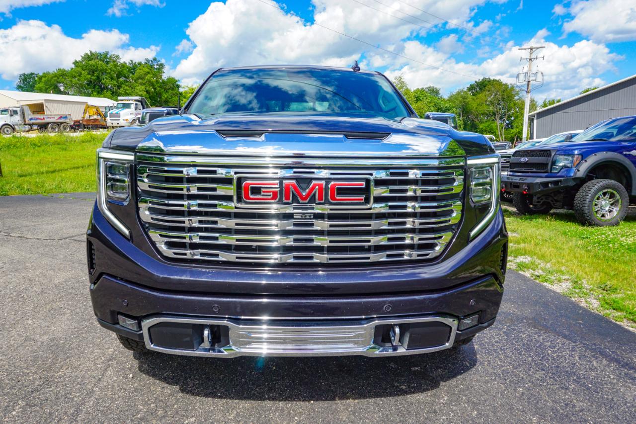 GMC Sierra 1500 4WD Crew Cab 147" Denali 2023
