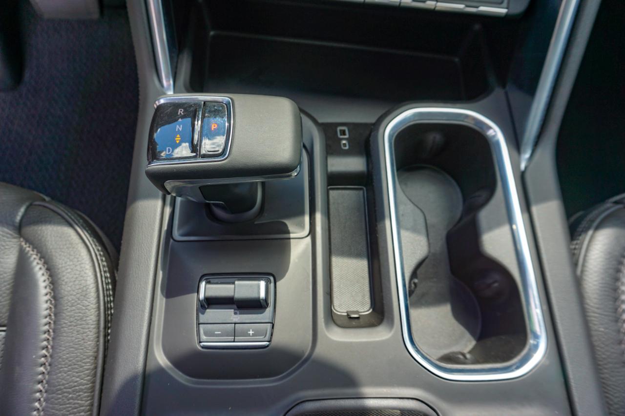 GMC Sierra 1500 4WD Crew Cab 147" Denali 2023