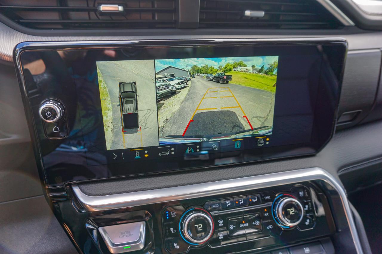 GMC Sierra 1500 4WD Crew Cab 147" Denali 2023