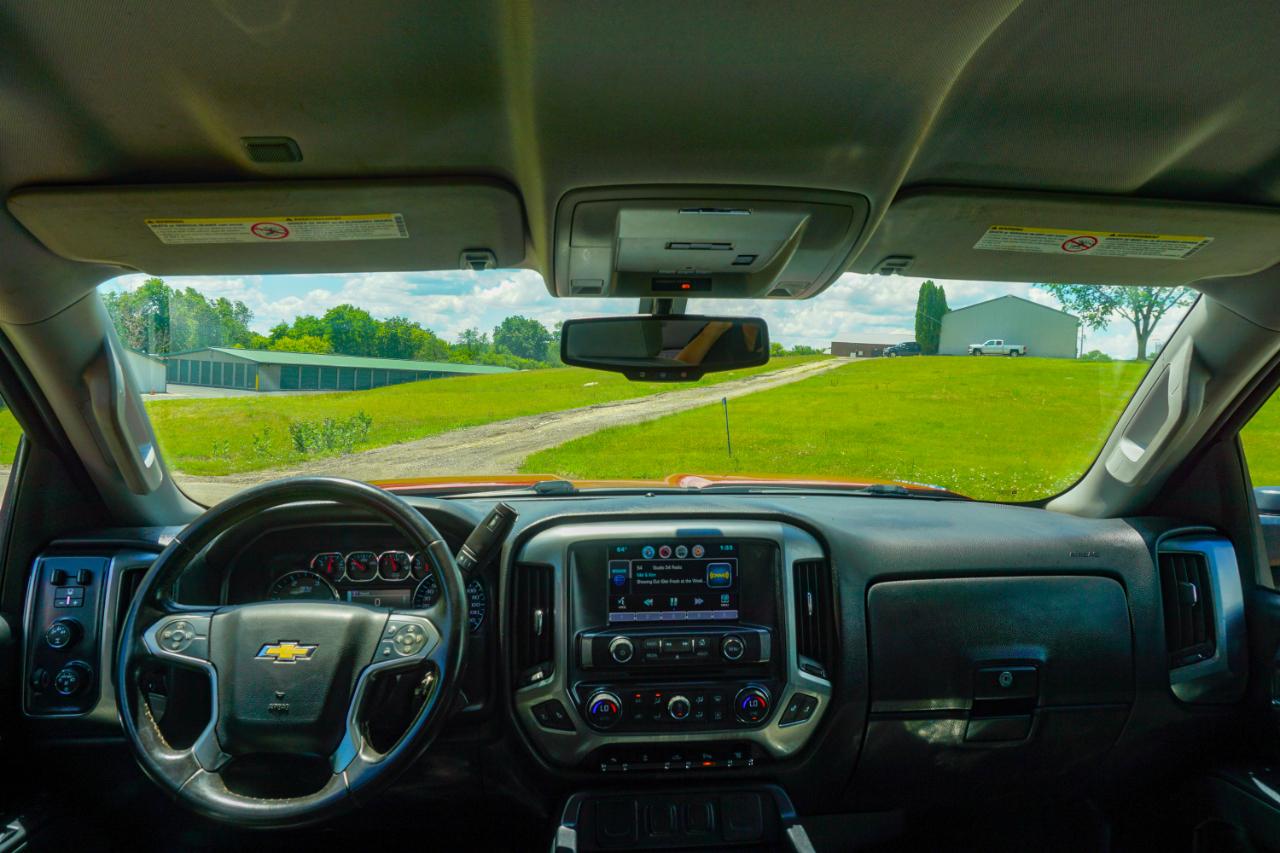 Chevrolet Silverado 3500HD Built After Aug 14 4WD Double Cab 158.1" LT 2015