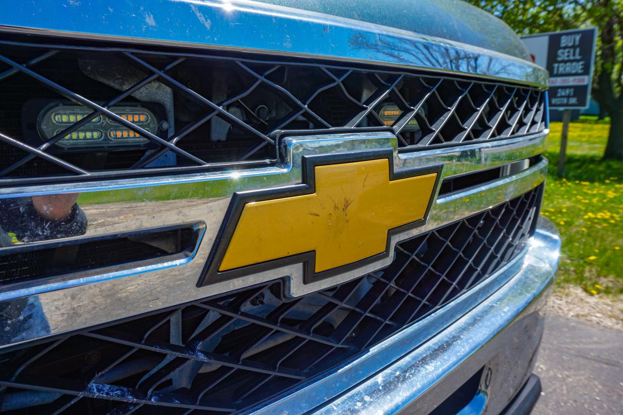 Chevrolet Silverado 2500HD 4WD Crew Cab 153.7" LT 2011