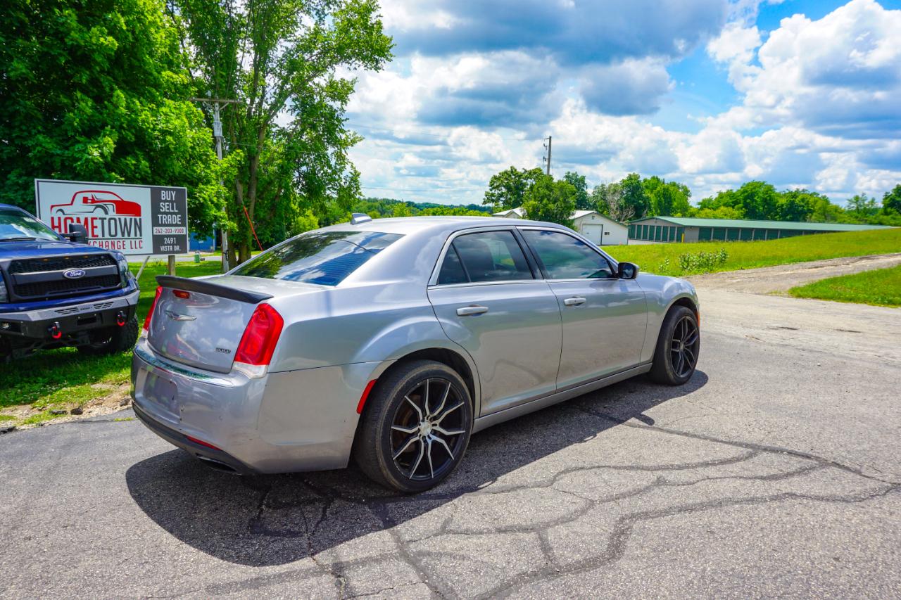 Chrysler 300 4dr Sdn Limited AWD 2015