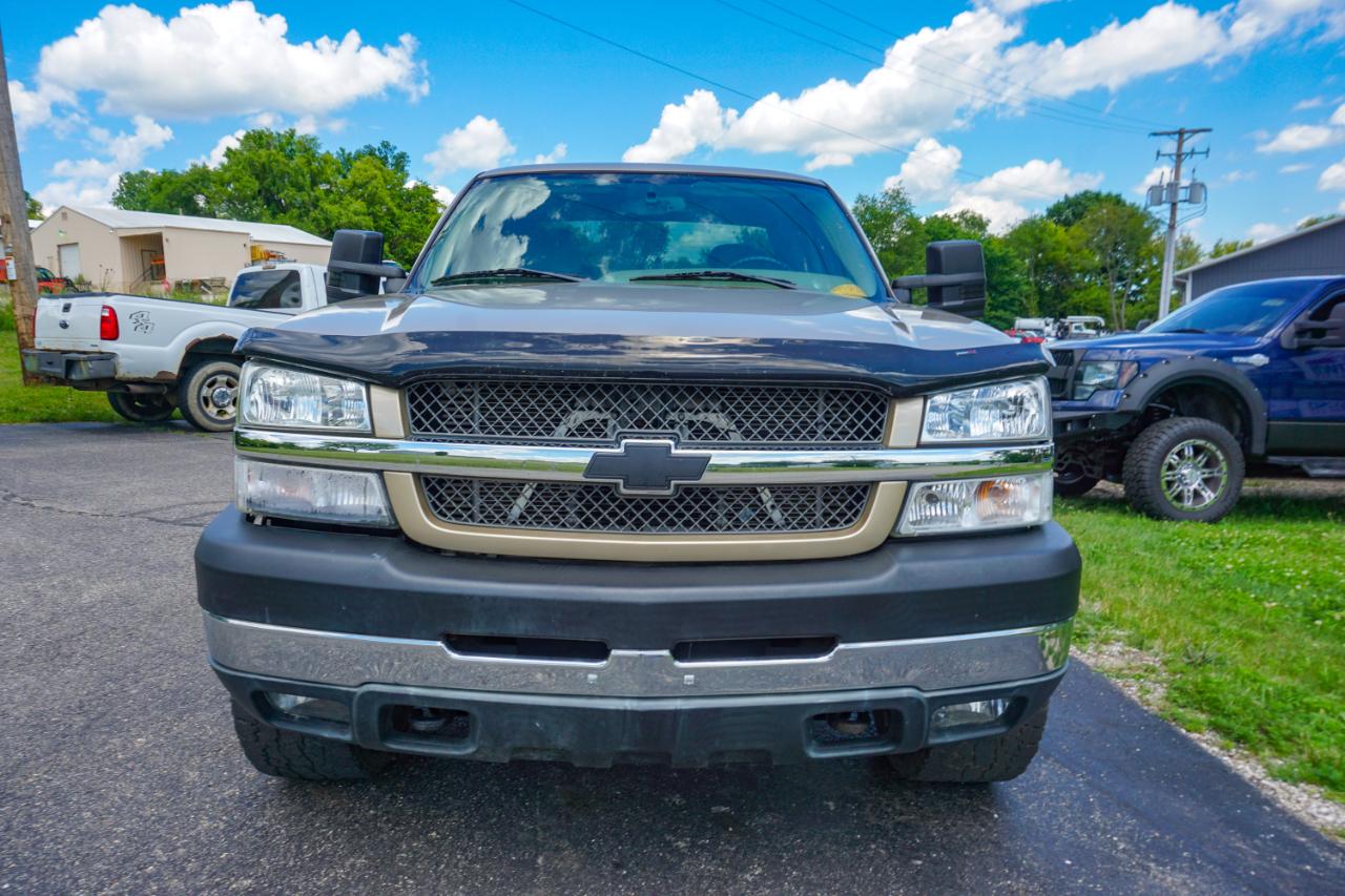 Chevrolet Silverado 2500HD Ext Cab 143.5" WB 4WD LS 2004