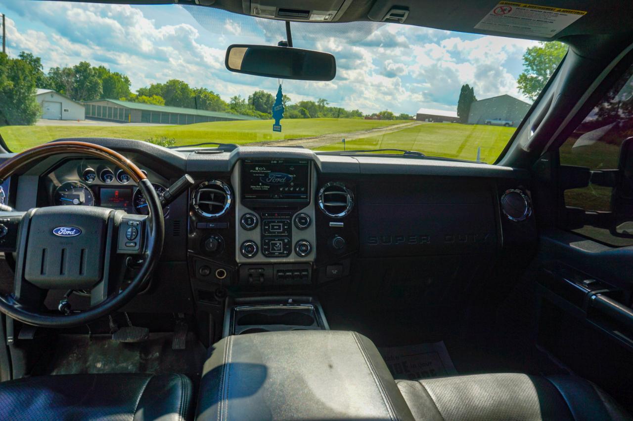 Ford Super Duty F-250 SRW 4WD Crew Cab 172" Platinum 2015