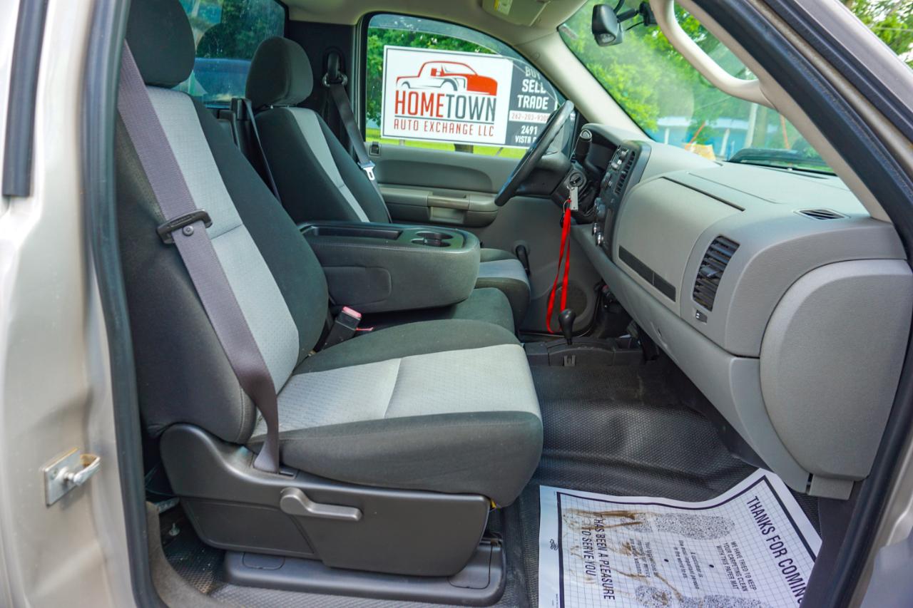 Chevrolet Silverado 1500 4WD Reg Cab 133.0" Work Truck 2008