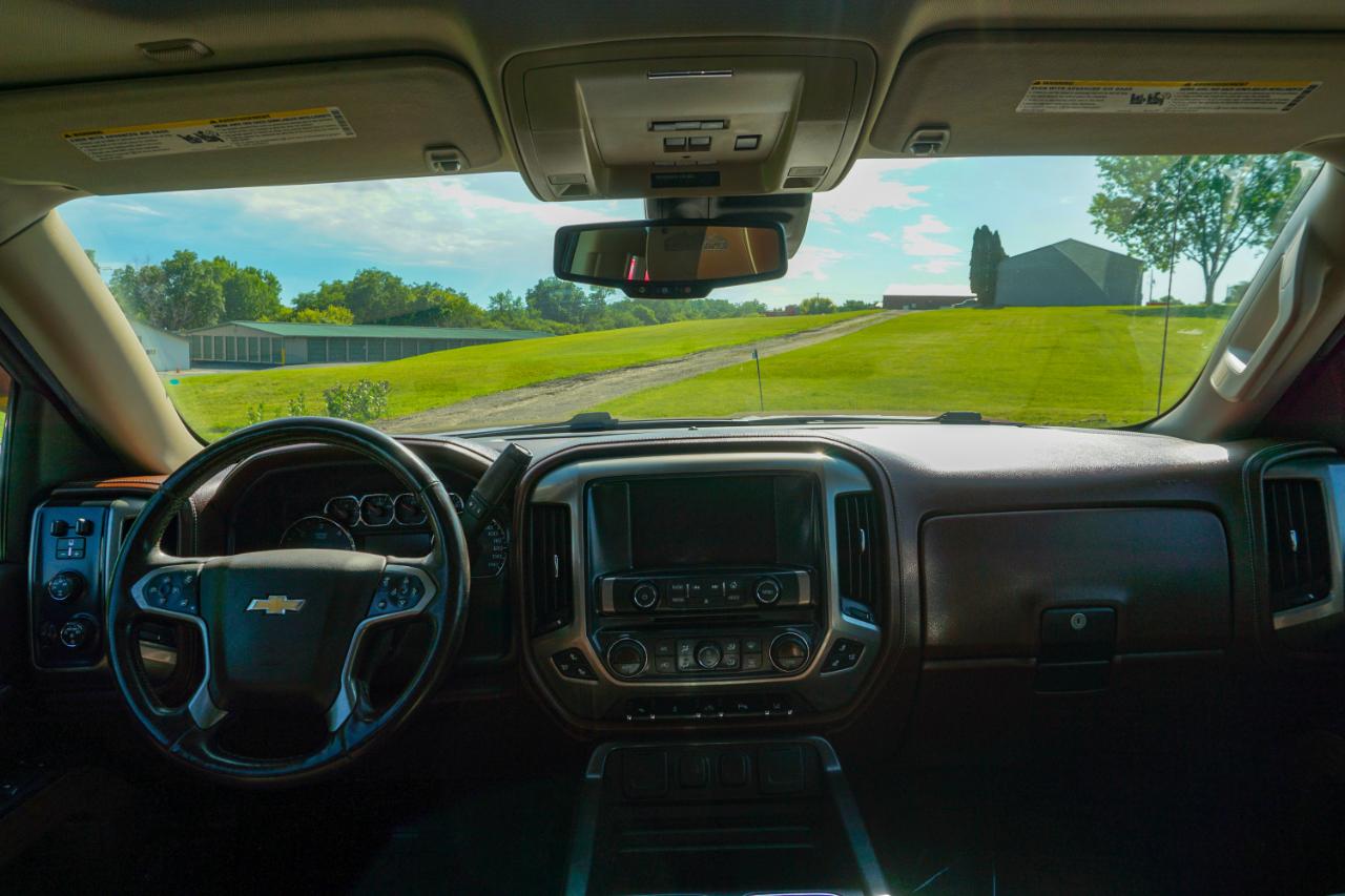 Chevrolet Silverado 1500 4WD Crew Cab 143.5" High Country 2014