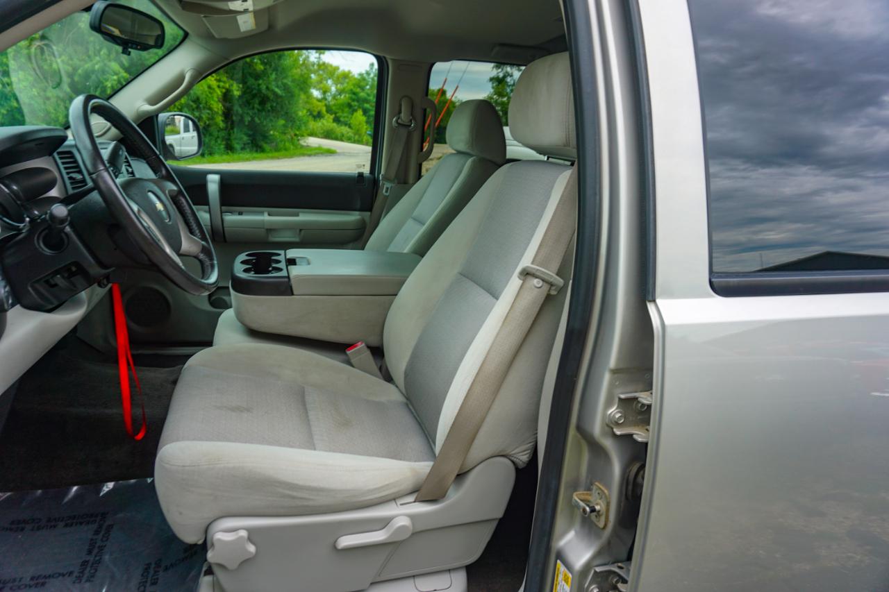 Chevrolet Silverado 1500 4WD Crew Cab 143.5" LT 2009