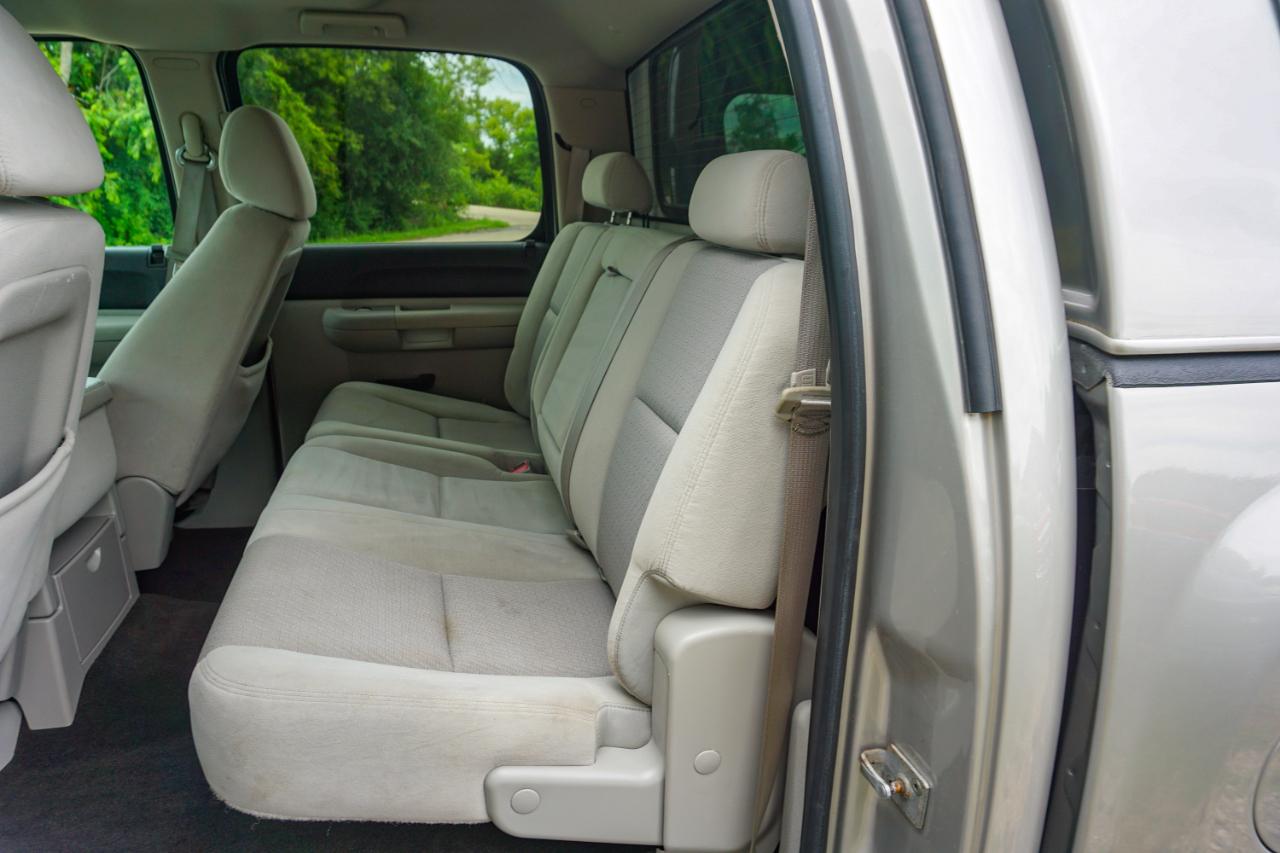 Chevrolet Silverado 1500 4WD Crew Cab 143.5" LT 2009