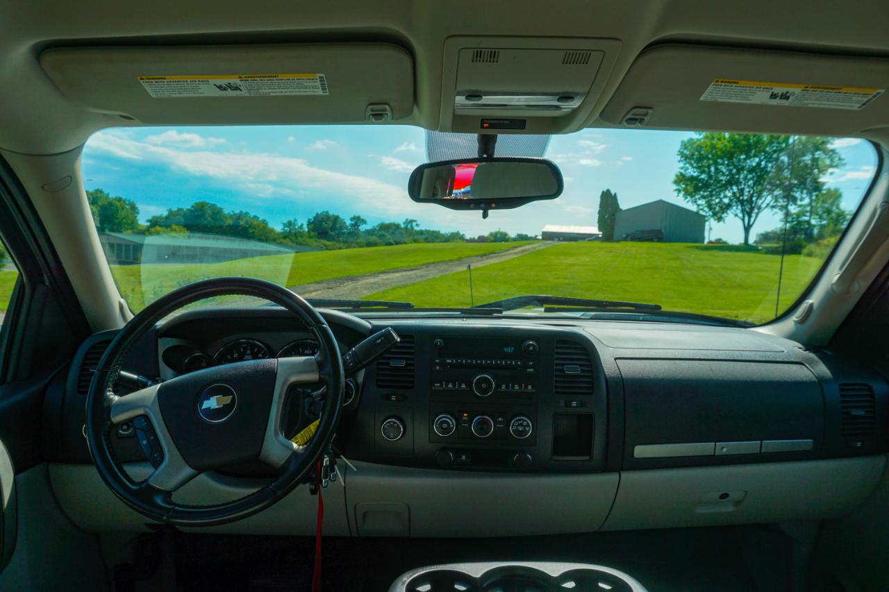 Chevrolet Silverado 1500 4WD Crew Cab 143.5" LT 2009
